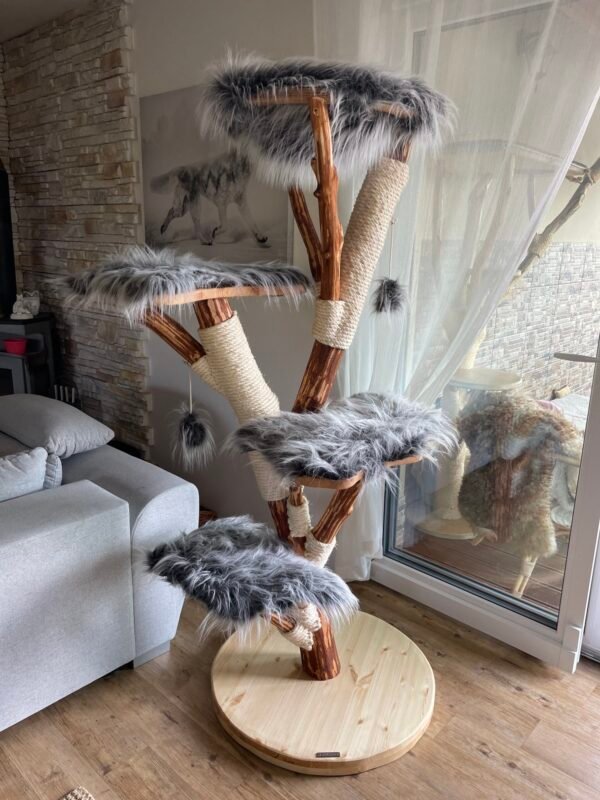 kratzbaum-scratchy-grauer-fellbezug