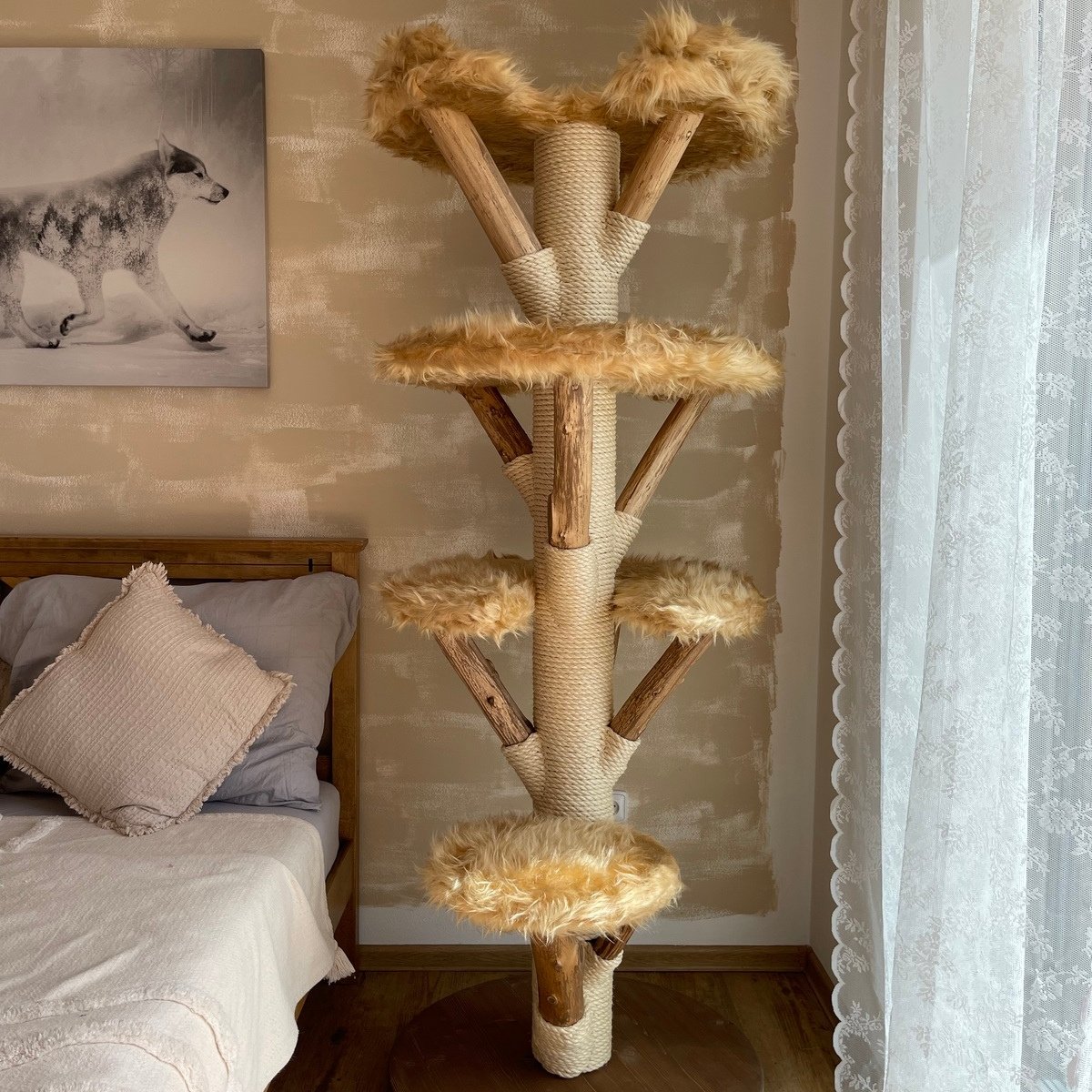 Nut Kratzbaum in hellbraun und braun