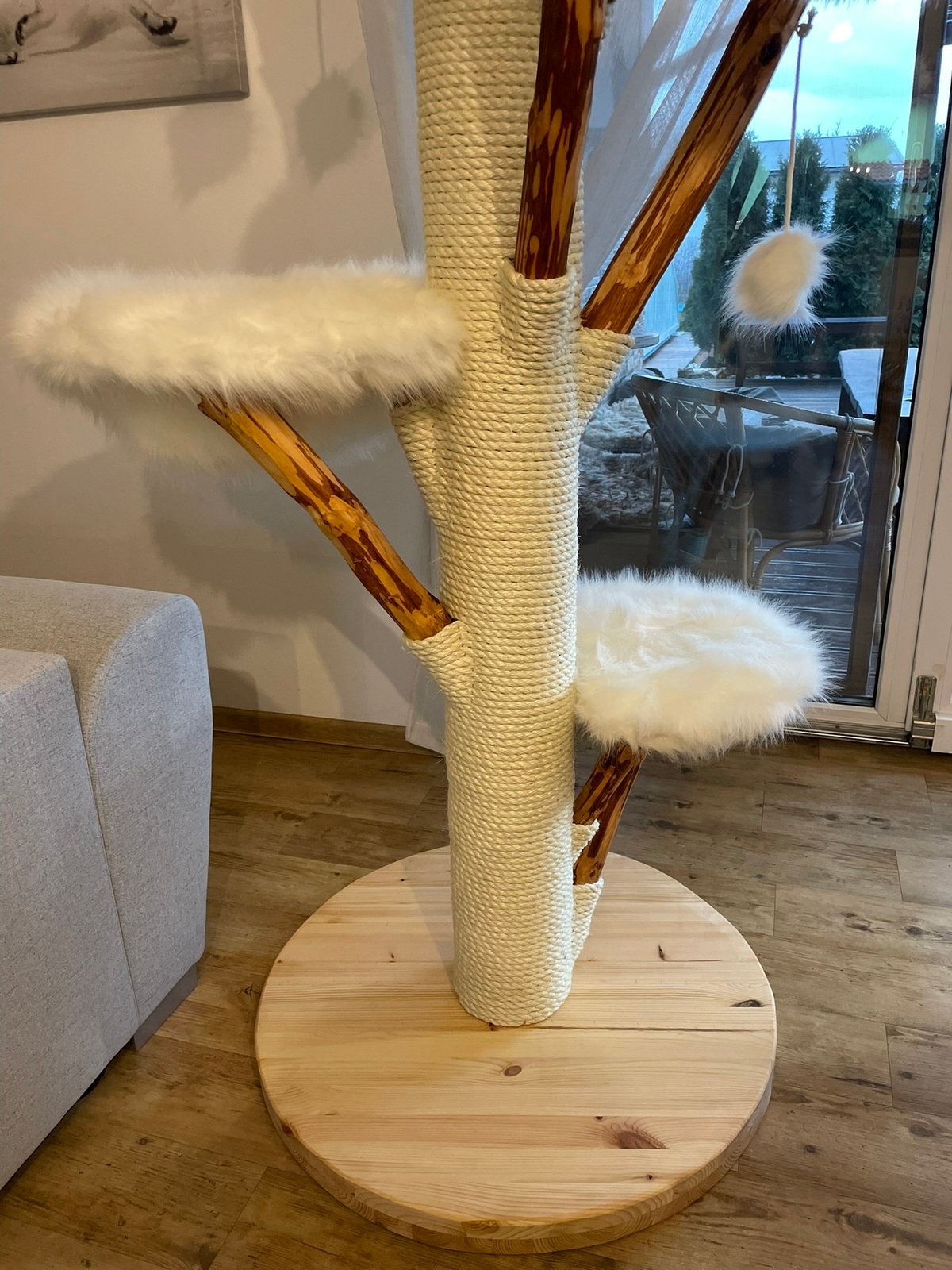 XXL Kratzbaum Premium mit weißem Bezug