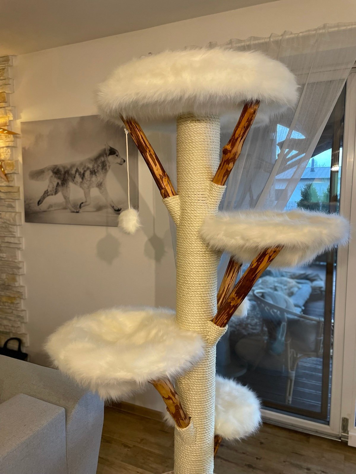 großer Katzenbaum XXL mit weißen Liegeflächen