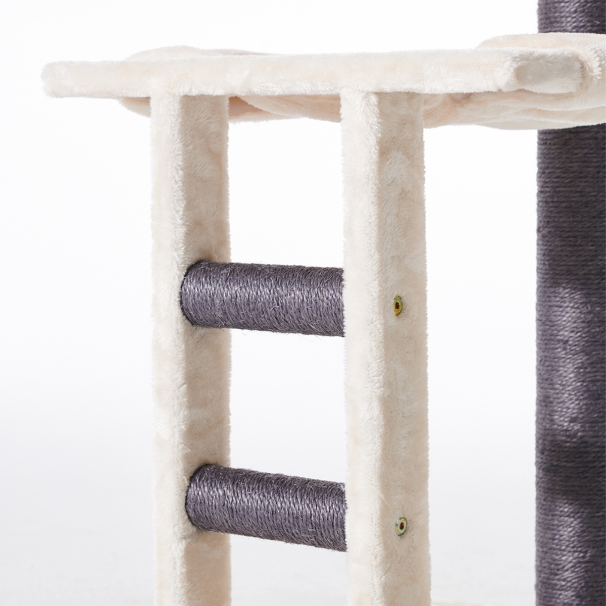 Katzenbaum modern mit Leiter beige